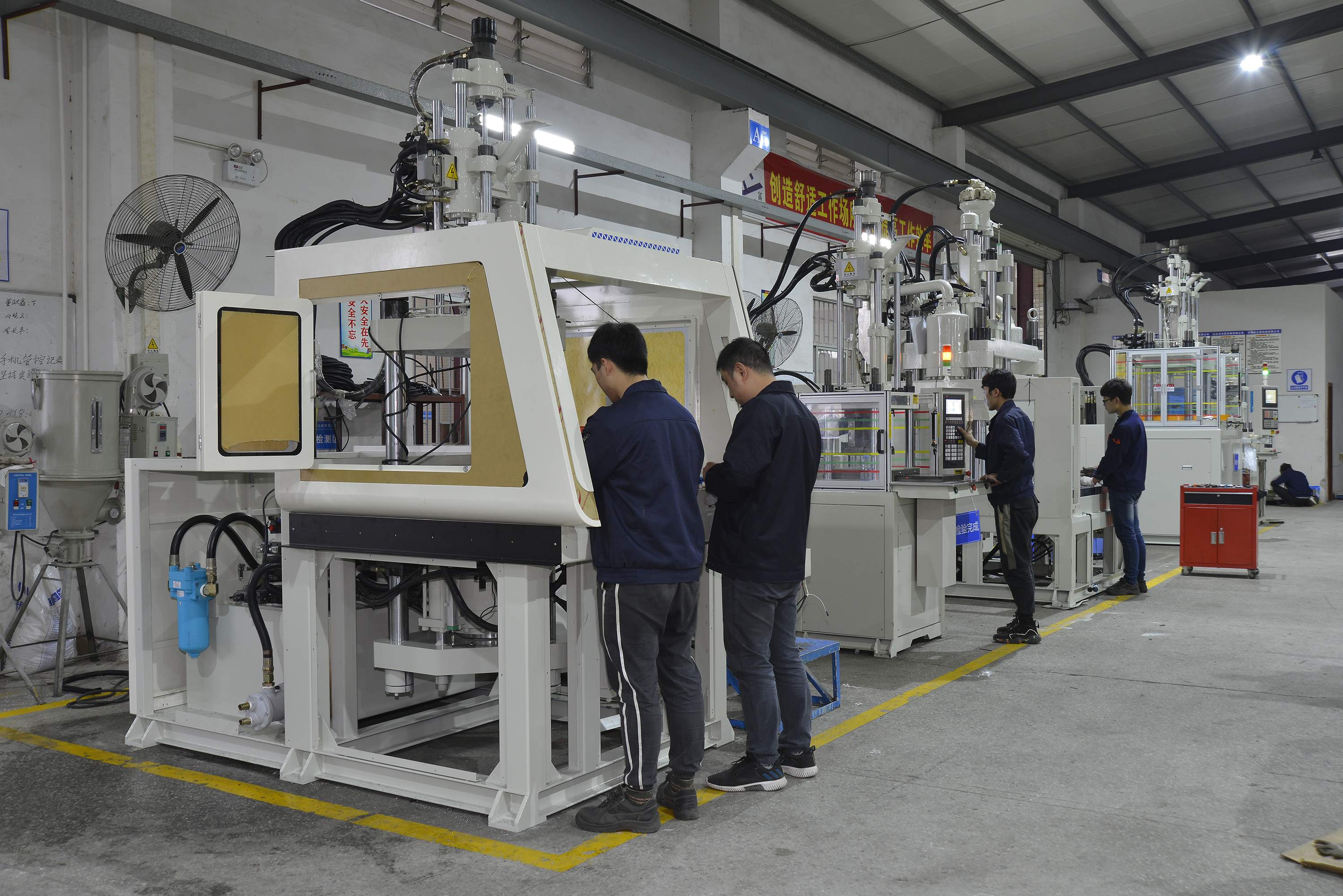 立式高速注塑機 立式高速注塑機